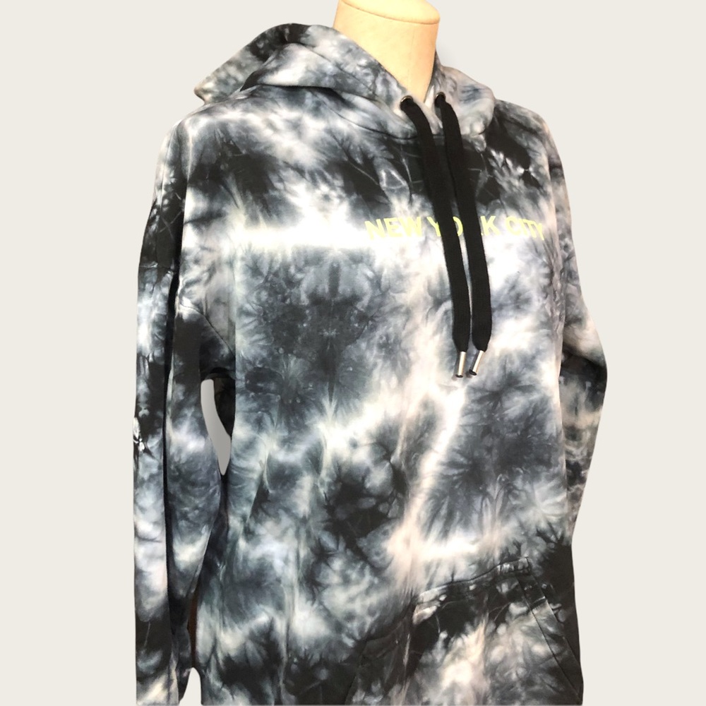 Black & White DIVIDED Oversized Tie-Dye Hoodie